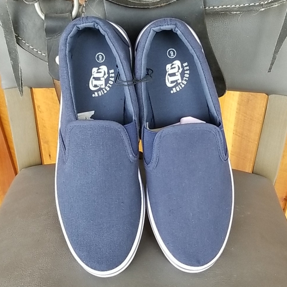 Men's Loafers - Picture 2 of 10